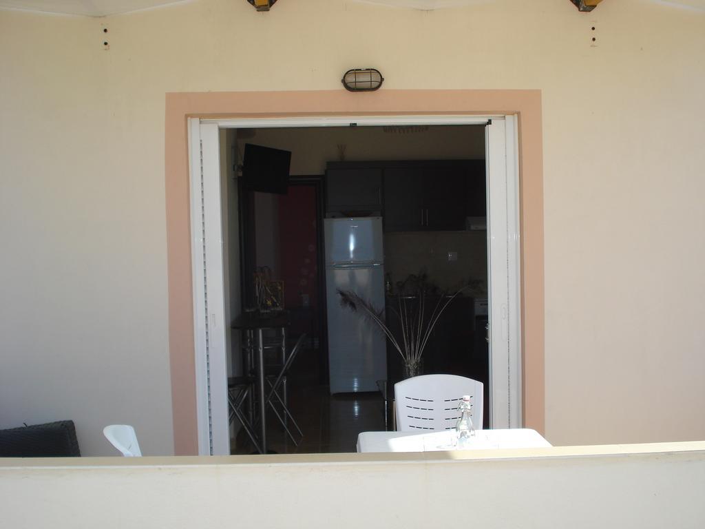 Pyrgos Kissamos Apartamento Exterior foto
